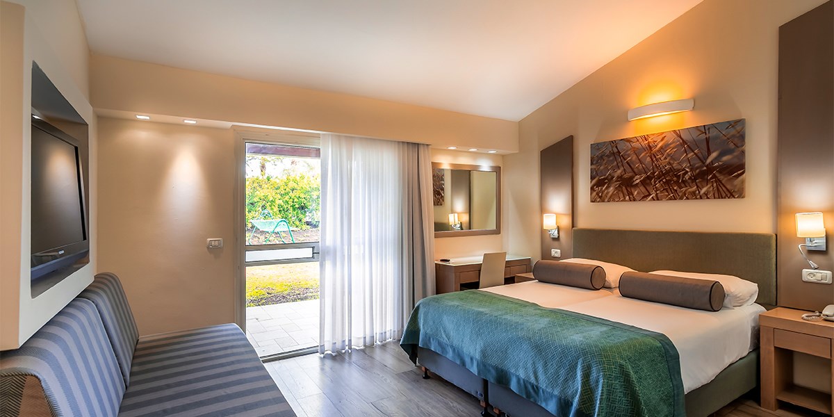 Golan Jaccuzi Room | Kinar